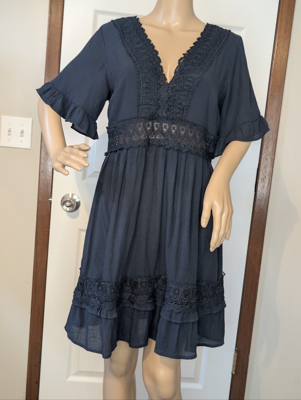 Wishlist Navy Crochet lace Waist & Trim Half Sleeve V-Neck Dress-large